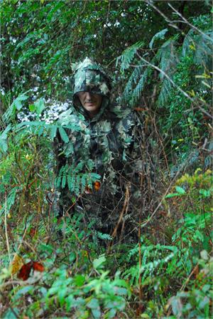 Leafy Suit - Spring color – GhillieSuits.com (photo 1 of 2)