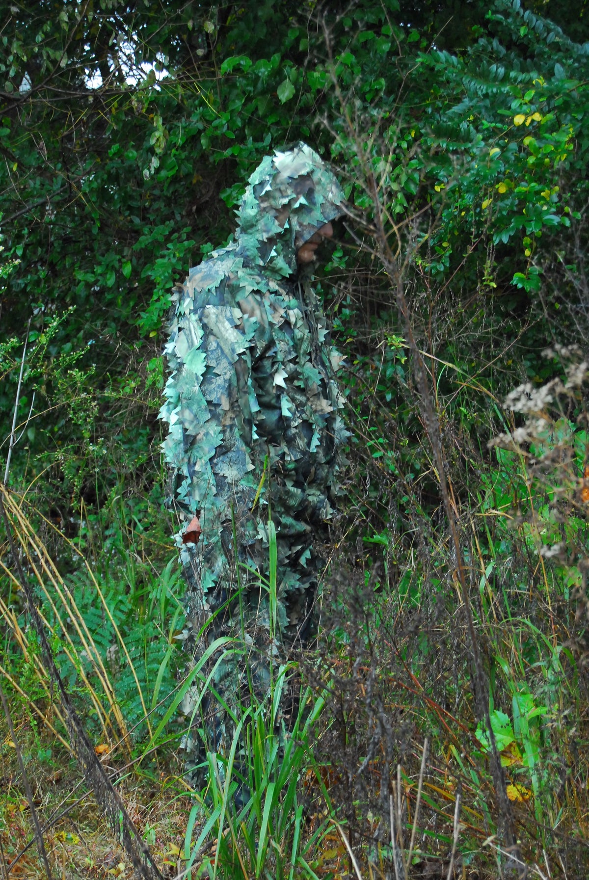 Leafy Suit - Spring color – GhillieSuits.com (photo 2 of 2)